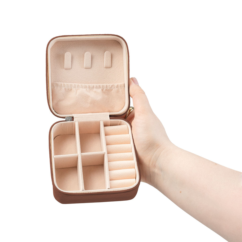 art lover boutique Jewelry Travel Case | Compact Jewelry Organizer, Ring & Earring Storage